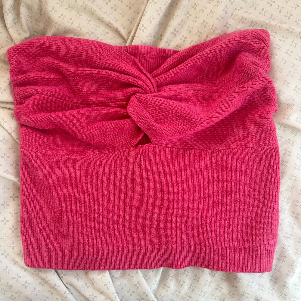 Pink strapless shirt